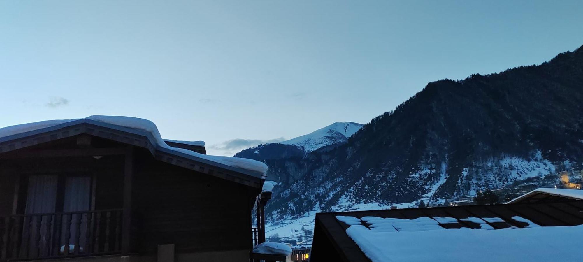 Hotel Svanseti Mestia Zewnętrze zdjęcie